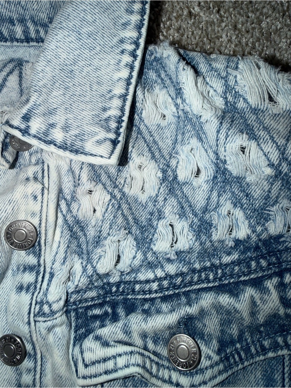 Jean jacket - Picture 3 of 4